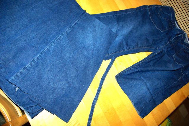 Jeans zerschnitten